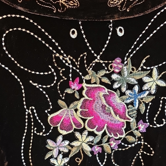 Soft Surroundings Chocolate Velvet Top with Floral Embroidery, Size XL. - Picture 6 of 9